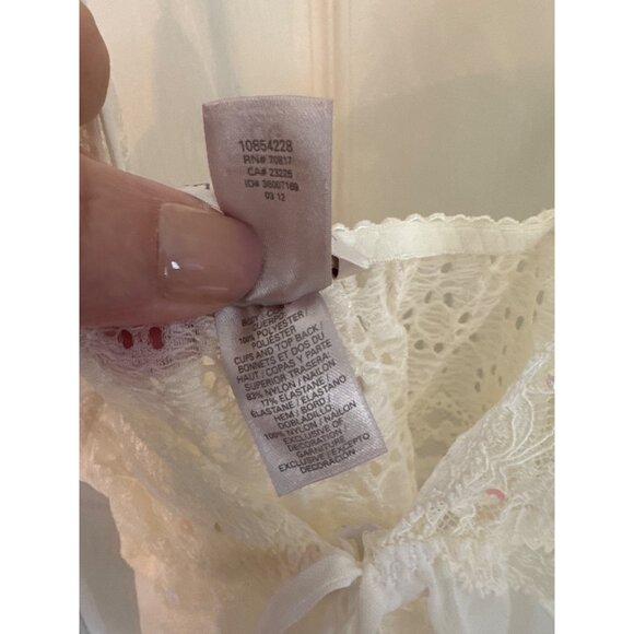 Victoria Secret White Sheer Lace Chemise Size Large - Picture 5 of 8